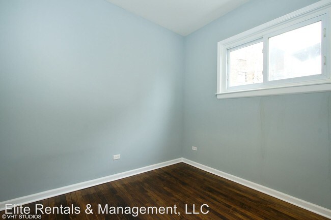 Building Photo - 7210 S Perry Ave