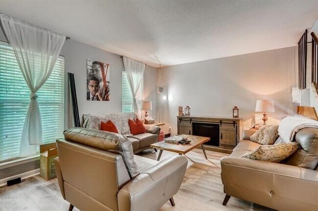 Foto del edificio - 7162 Stonington Dr NE