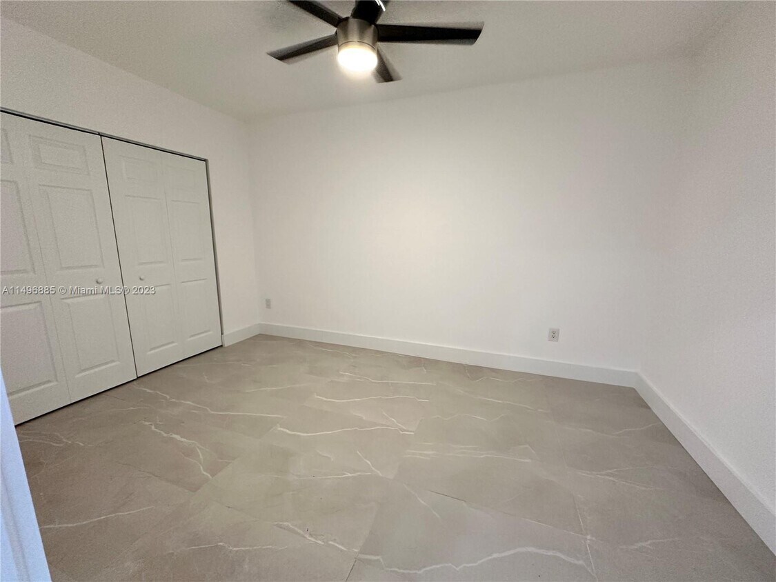 Foto del edificio - 260 NW 132nd Ave