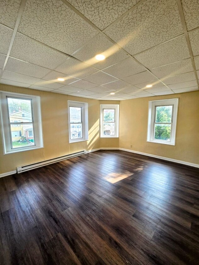 Foto principal - 165 W Gordon St