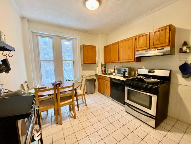 Foto del edificio - 23 Symphony Rd