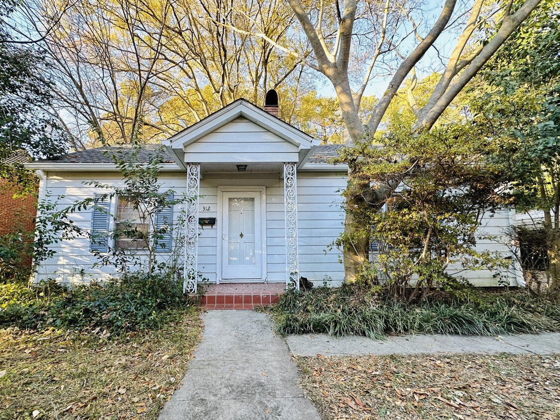 Primary Photo - 312 Greenwood Dr