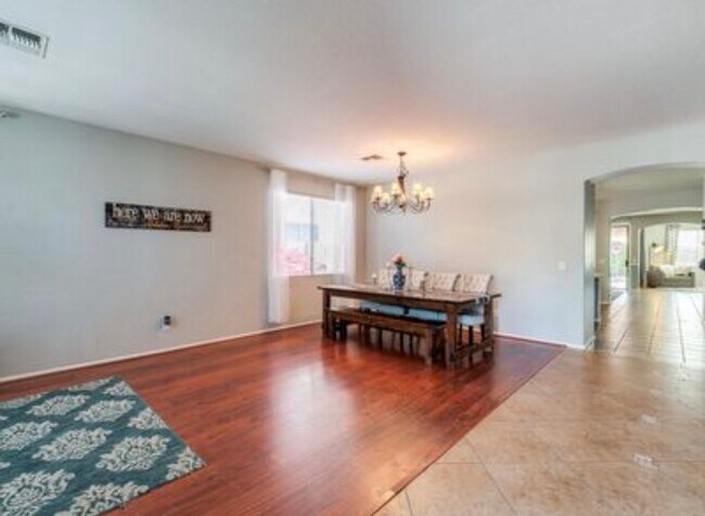 Foto del edificio - 15127 N 159th Dr