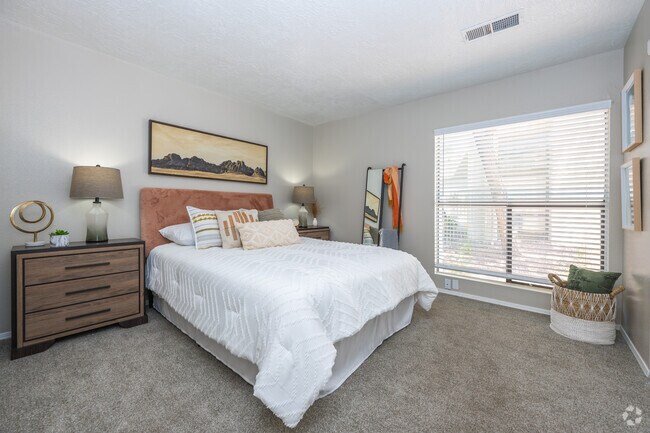 2BR, 2BA - 1,143SF - Second Bedroom - Mesa Del Oso