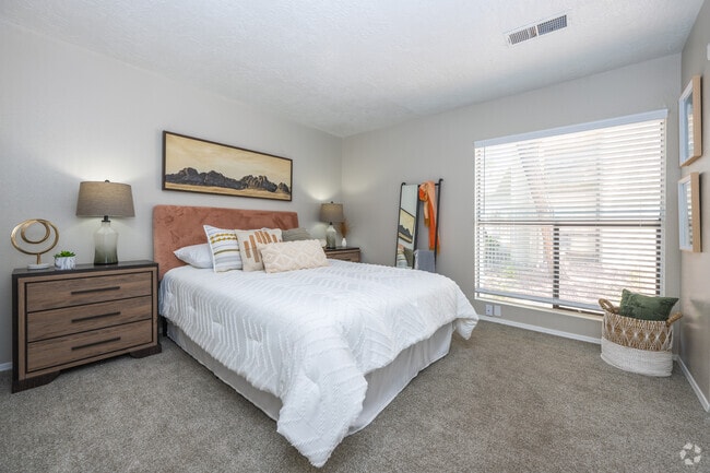 2BR, 2BA - 1,143SF - Second Bedroom - Mesa Del Oso