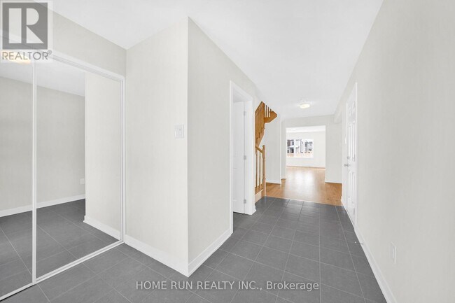 Building Photo - 124 Tonic Cres