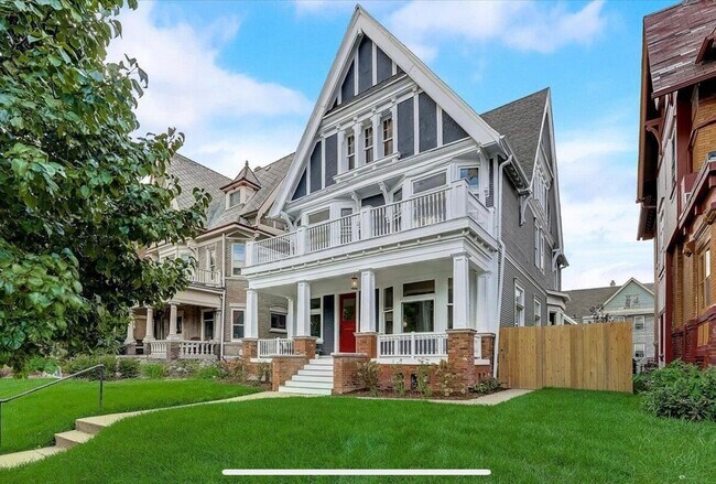 Building Photo - 2908 W McKinley Blvd