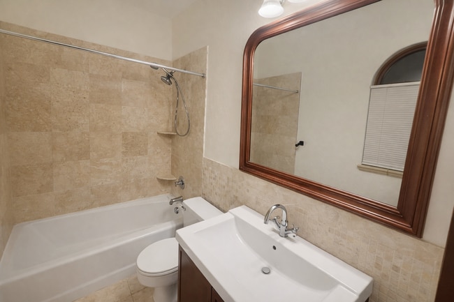 Building Photo - 32 E Utah Ave