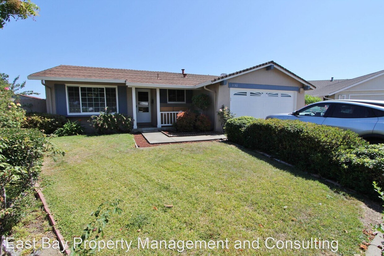 Primary Photo - 4 br, 2 bath House - 31382 Santa Elena Way