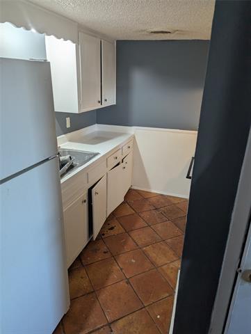 Foto del edificio - 1221 Mineral Wells Hwy