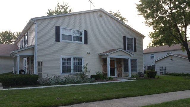 Main Entrance - 1198 E Barberry Ln