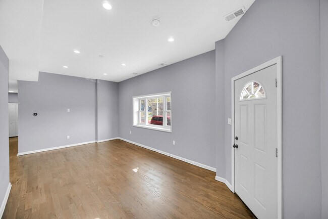 Foto del edificio - 4335 Lawndale Ave