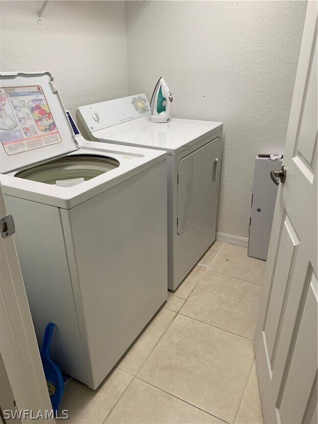 Building Photo - 4710 St Croix Ln