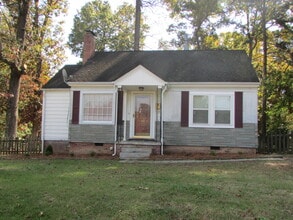 Building Photo - 310 E Parkwood St
