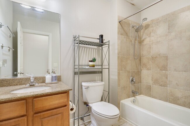 Bathroom 2 - 4902 S Vincennes Ave