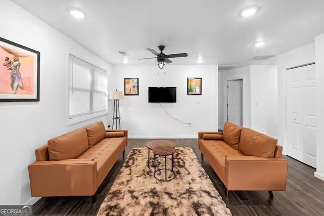 Foto del edificio - 2533 Godfrey Dr NW