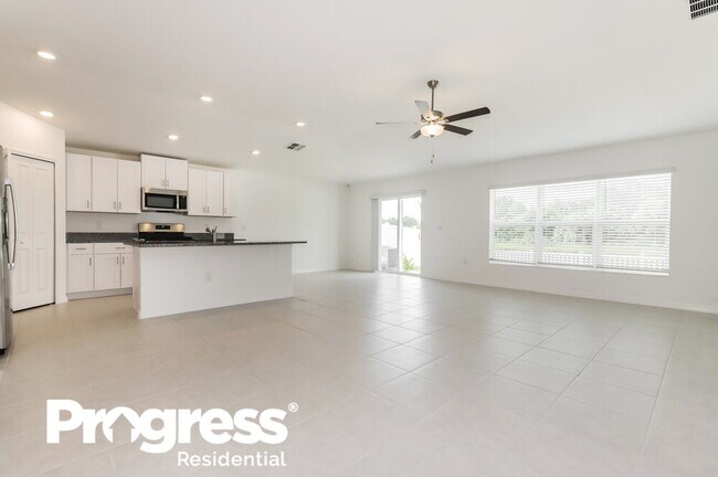 Foto del edificio - 4133 84th Ct NW