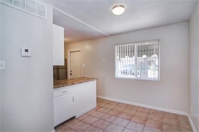 Building Photo - 645 W Hazelwood St