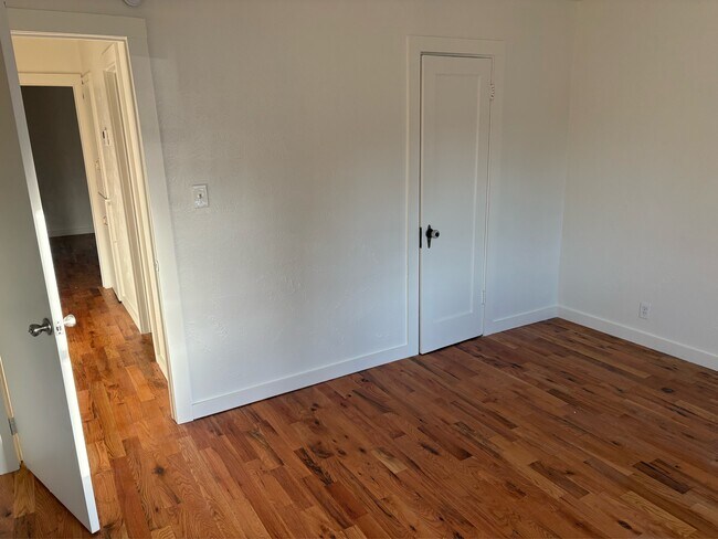 Foto del edificio - 115 S 8th St