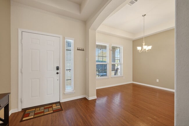 Building Photo - 147 Brook View