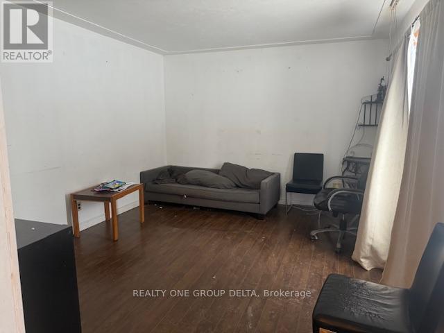 Photo du bâtiment - 7121 Wellington Rd 124