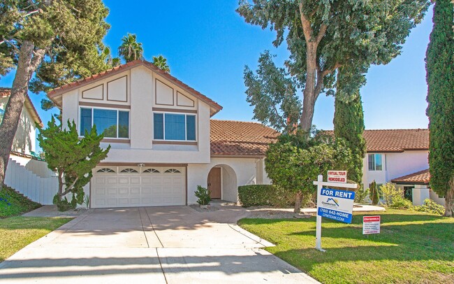 Building Photo - 2 Story Home with Panoramic Golf Course Vi...