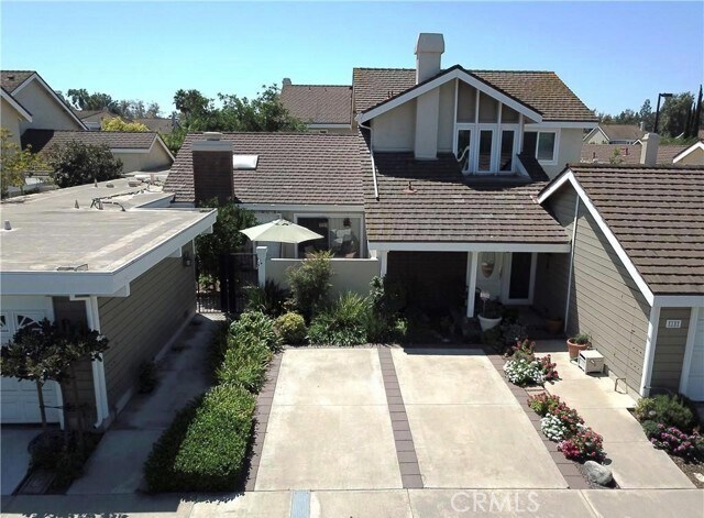 Primary Photo - 20 Woodpine Dr