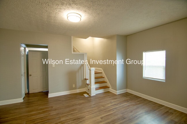 Building Photo - 213 Midland Ave