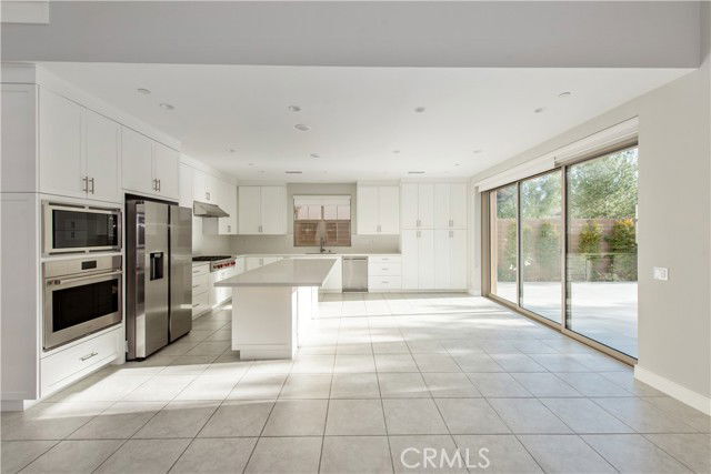 Building Photo - 201 Evaroad