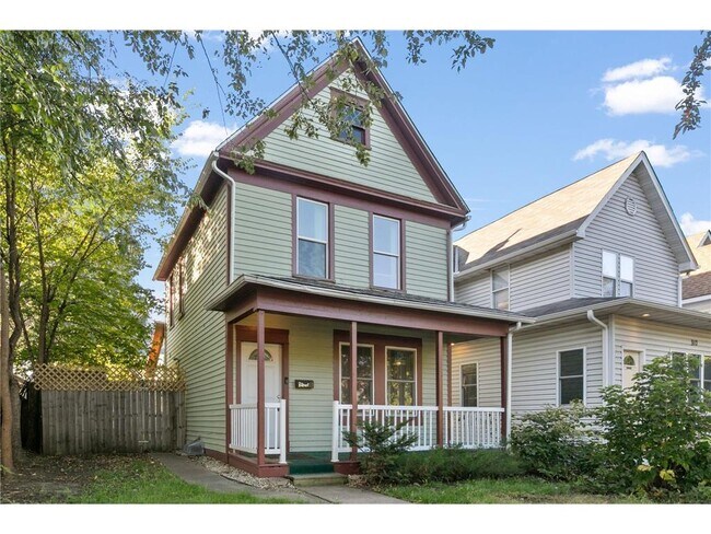 Foto del edificio - 906 Charles Ave