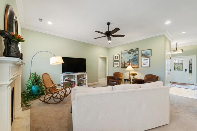 Foto del edificio - 1808 Trellis Ln