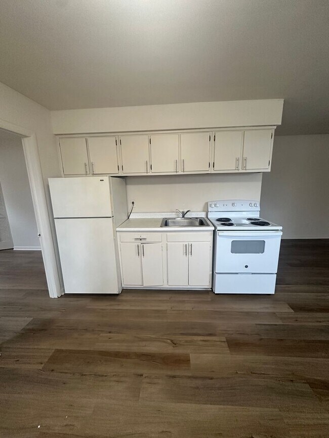 Foto del edificio - 215 Felton Ave