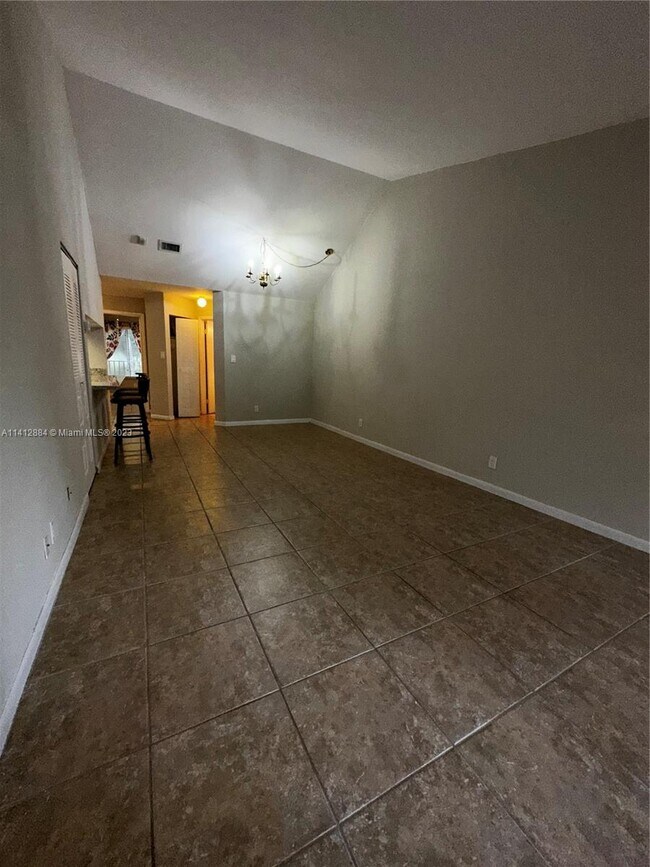 Building Photo - 1076 Coral Club Dr