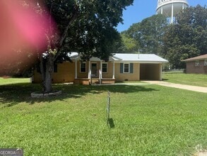 Building Photo - 201 Pecan Dr