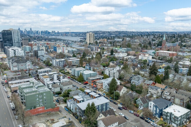 Building Photo - Glendale Apartments