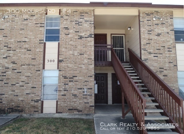 Building Photo - 300 Moursund Blvd. #4, San Antonio, TX. 78221