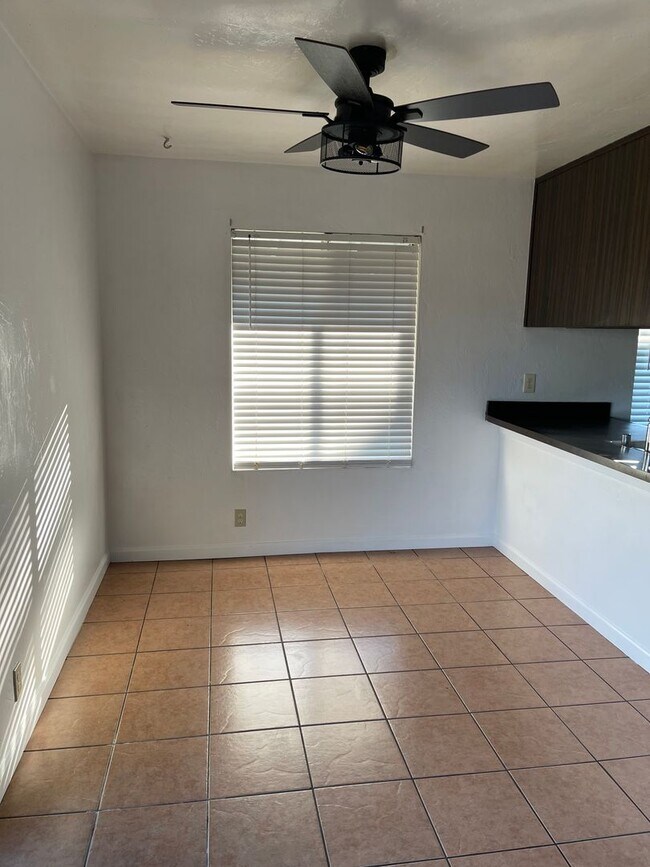 Foto del edificio - CONDO