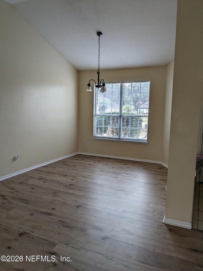 Foto del edificio - 14090 W Waverly Falls Ln