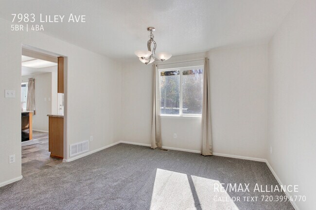 Foto del edificio - 7983 Liley Ave