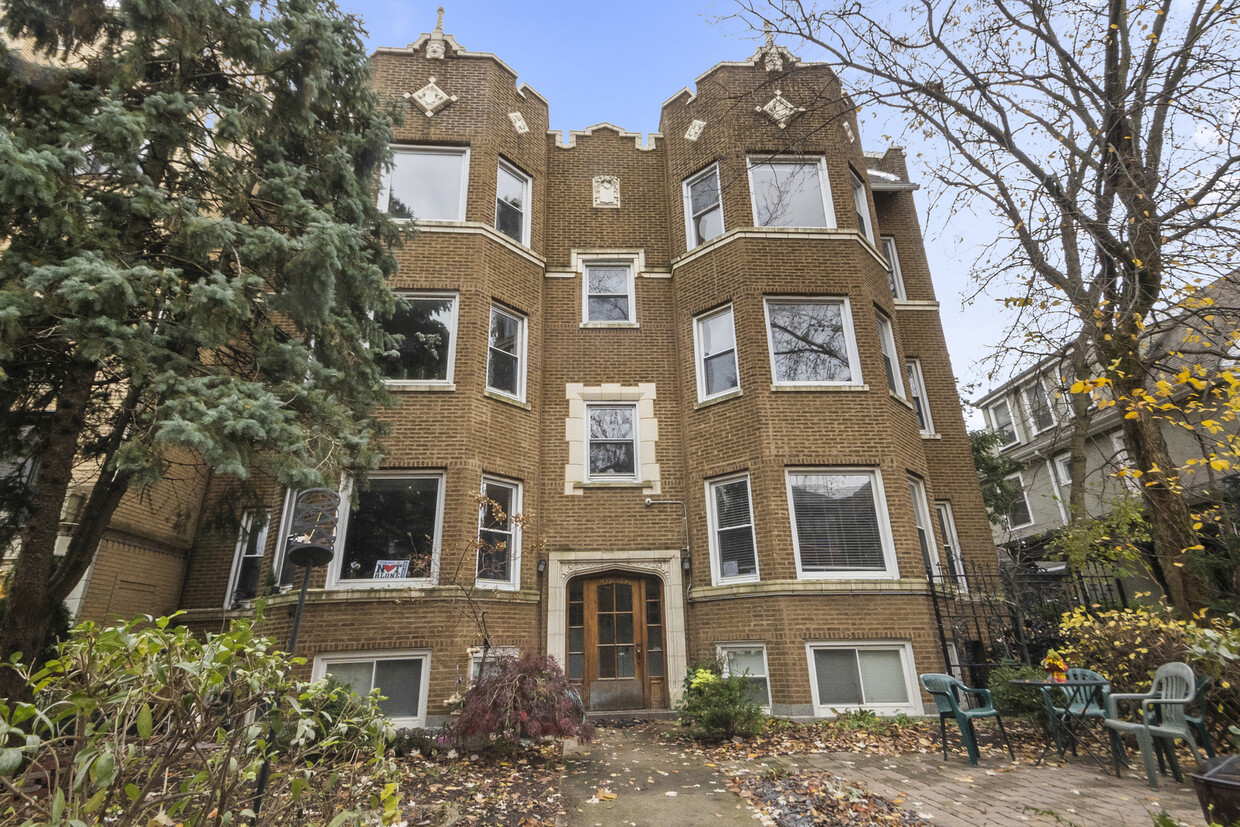 Foto principal - 1135 W Farwell Ave