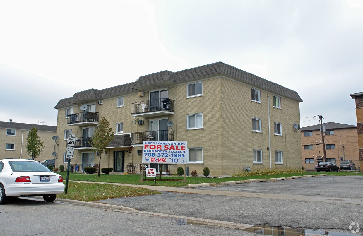 Foto del edificio - 7839 S Rutherford Ave