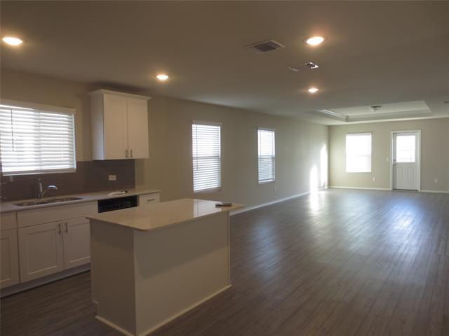 Foto del edificio - 4633 Benham Dr