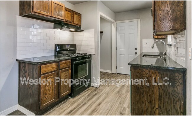 Building Photo - 1209 NE 43rd St