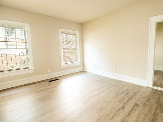 Foto del edificio - 1611 15th Ave N