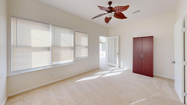 Foto del edificio - 1021 Crosby Ave