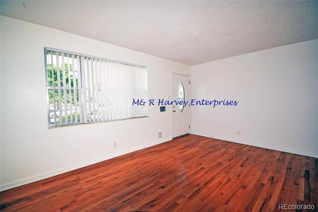 Foto del edificio - 11234 Humboldt St