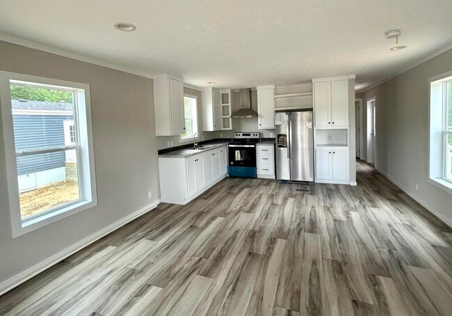 Building Photo - 2110 US-127