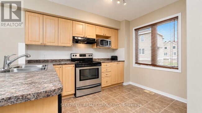 Photo du bâtiment - 231 Kennevale Dr