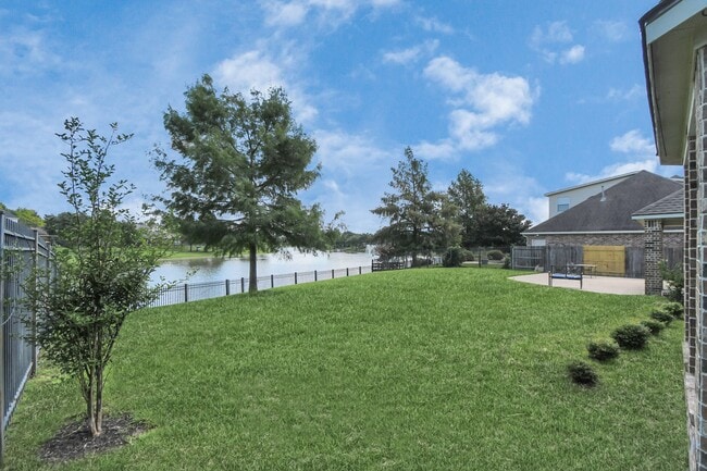 Building Photo - 2026 Arbor Cove