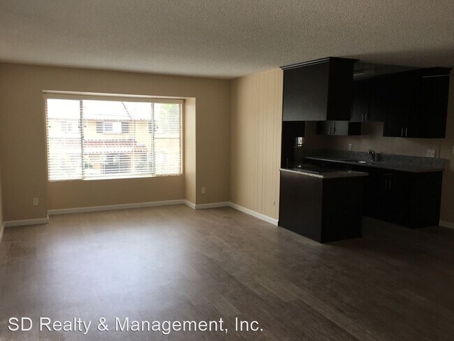 Building Photo - 2 br, 1.5 bath House - 8180 Vincetta Drive 8